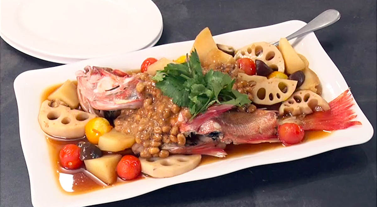 魚の中華煮込み 黒酢納豆かけ